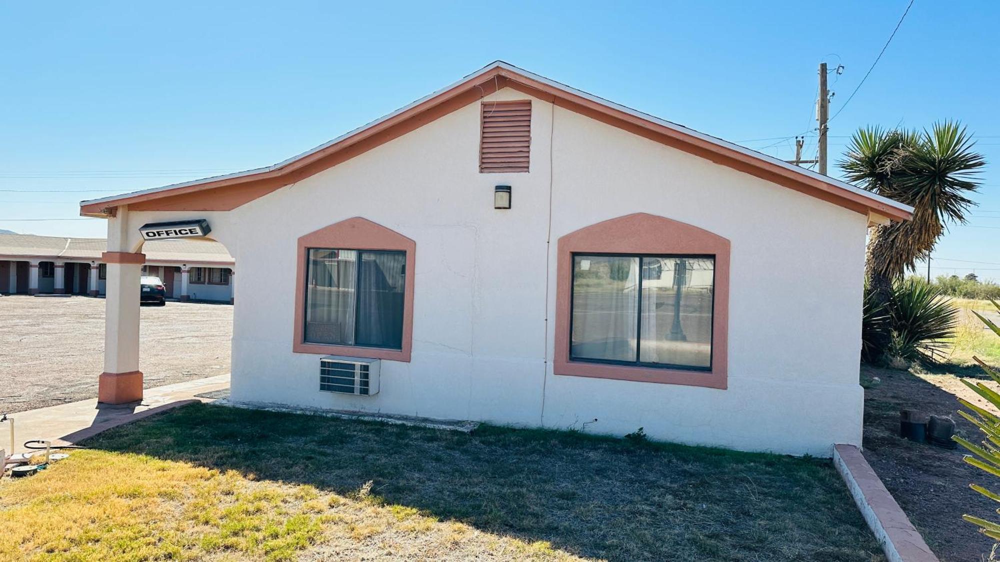 Budget Inn Van Horn Exterior photo